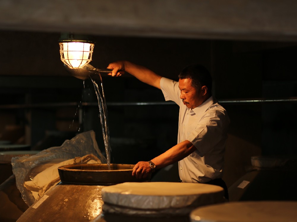 如何做出有创意的企业宣传片